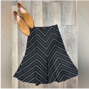 David Meister Women’s Black and White Striped Women's Skirt Size 4